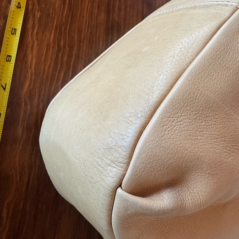 Desmo Italian Soft Leather Crossbody - Picture 8 of 15